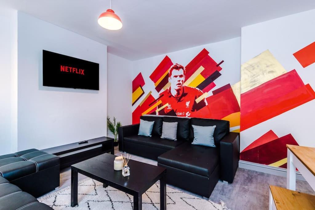 5 Sleeper Lfc Themed Apartment Liverpool Exterior photo